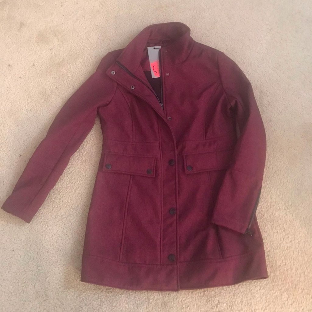 Nwt Size Large Celsius Coat